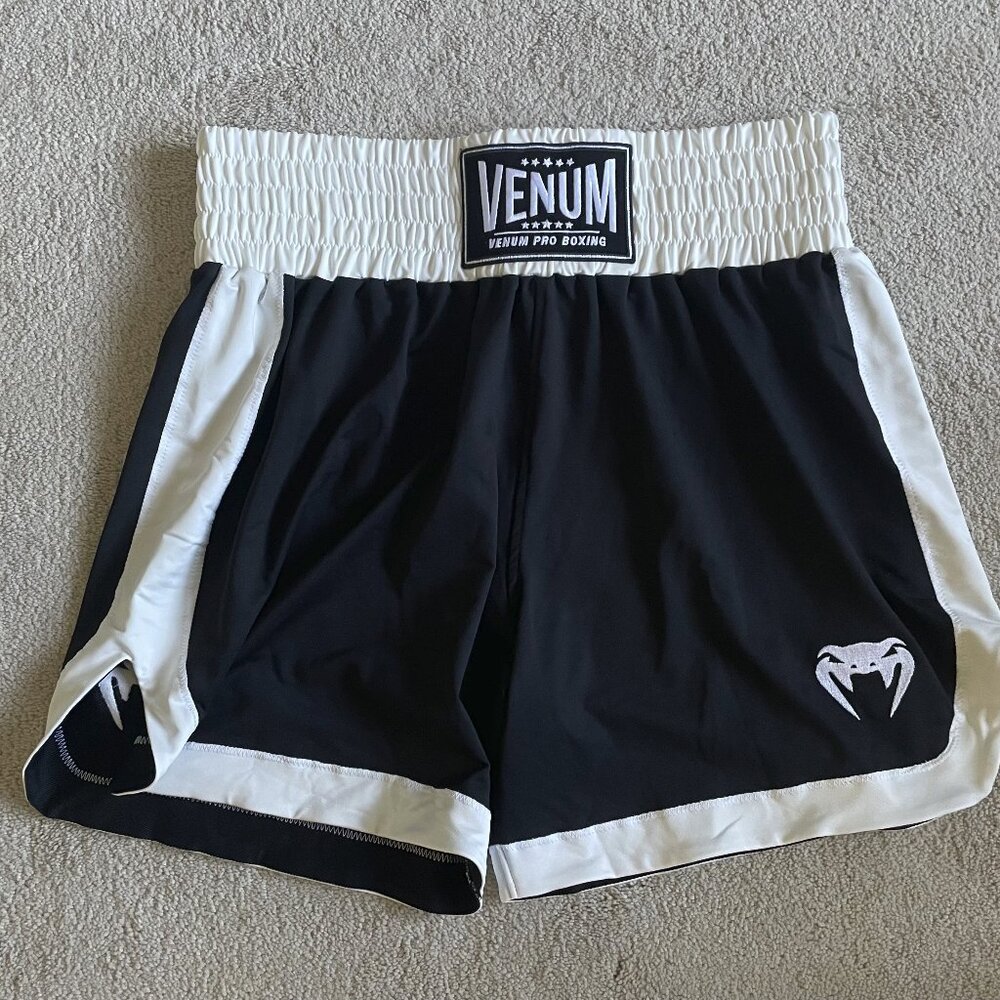 Men's Venum Classic Boxing Shorts, never worn, size XL